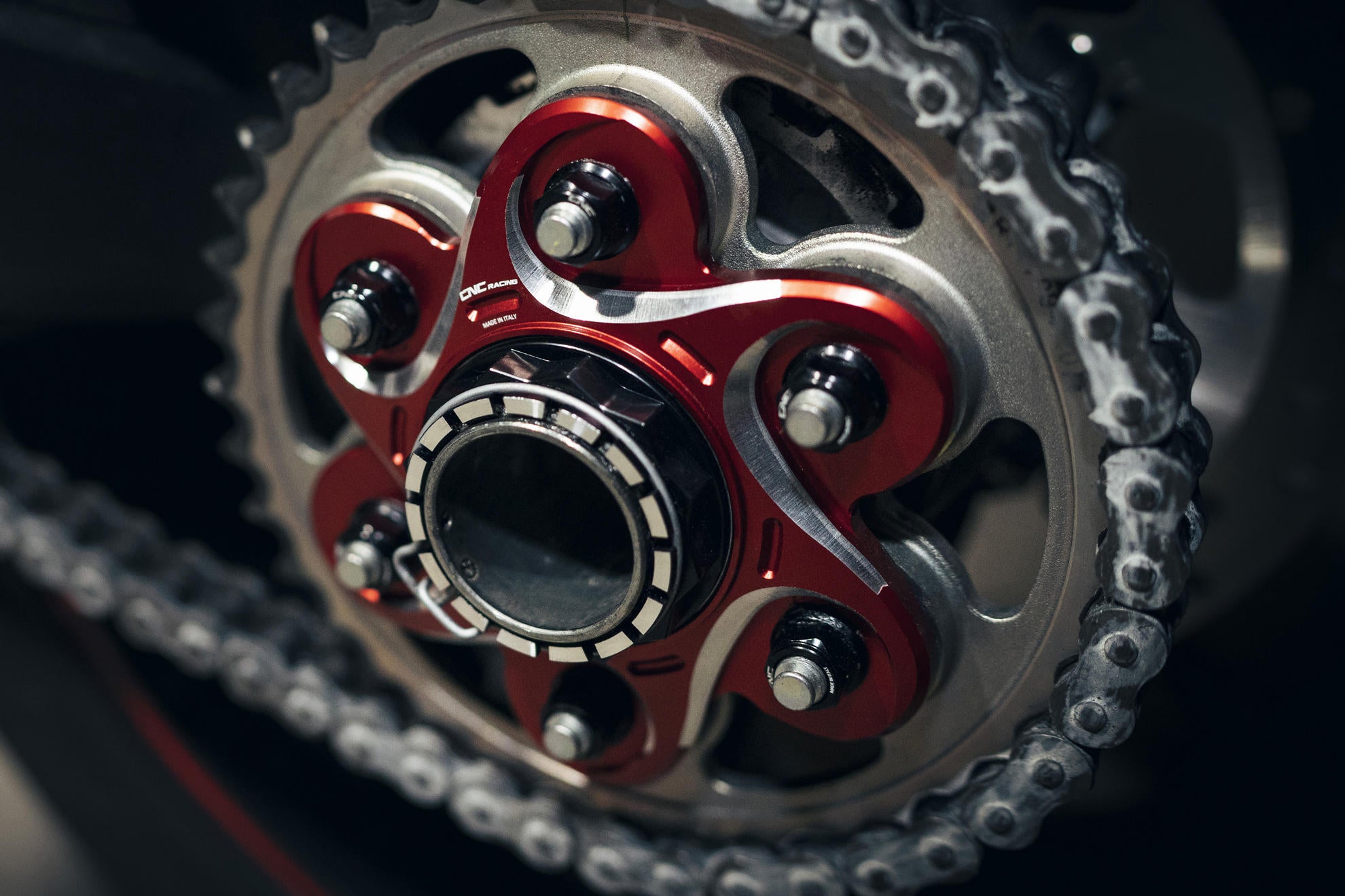 Rear sprocket flange BICOLOR CNC RACING DUCATI 1199 PANIGALE / S / R