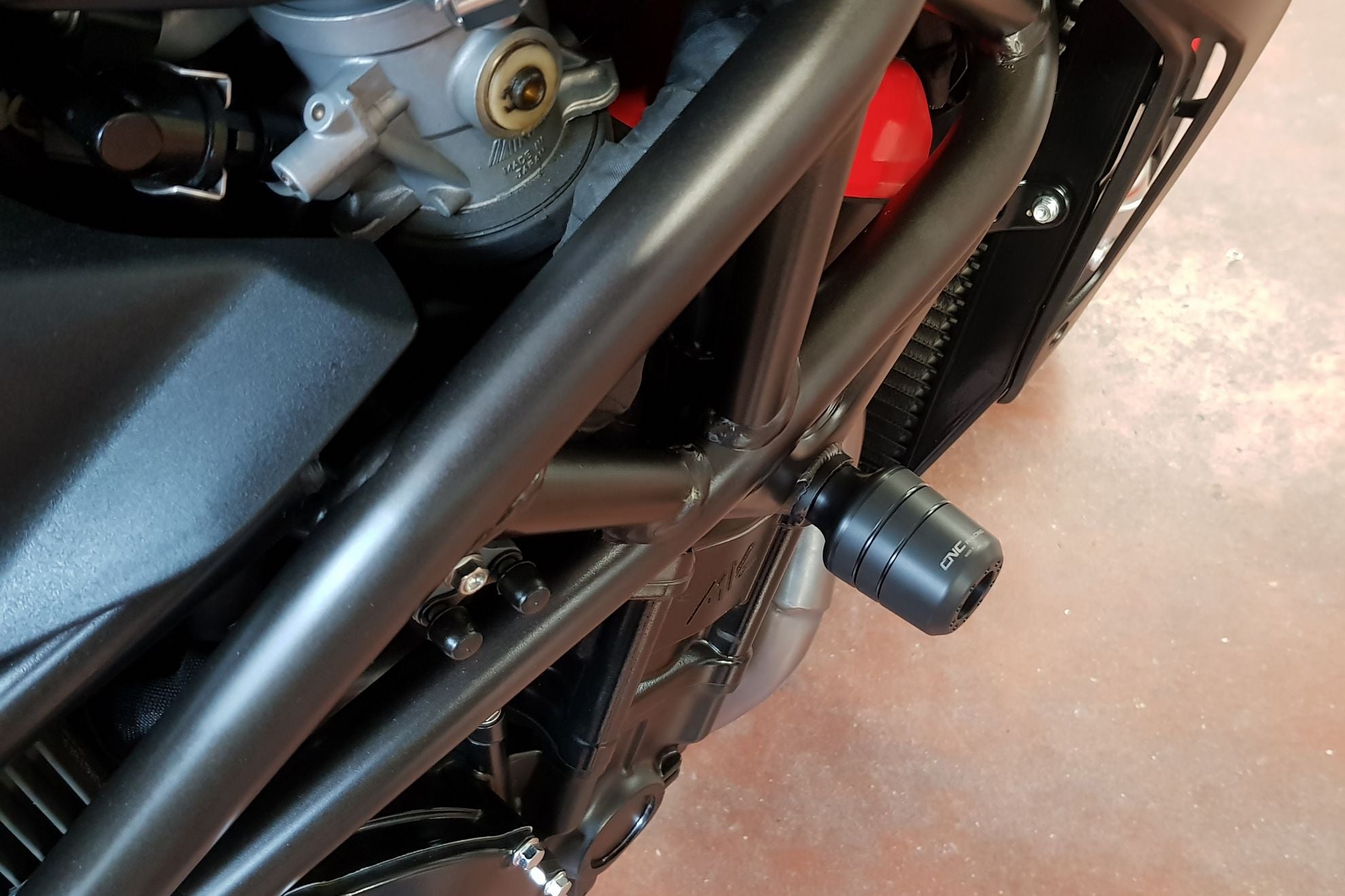 FRAME CRASH PROTECTIONS CNC RACING MV AGUSTA BRUTALE 920 2011 - 12