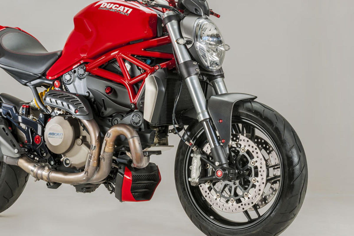 FRONT FENDER MATT CARBON CNC RACING DUCATI MONSTER 821 2014 - 17