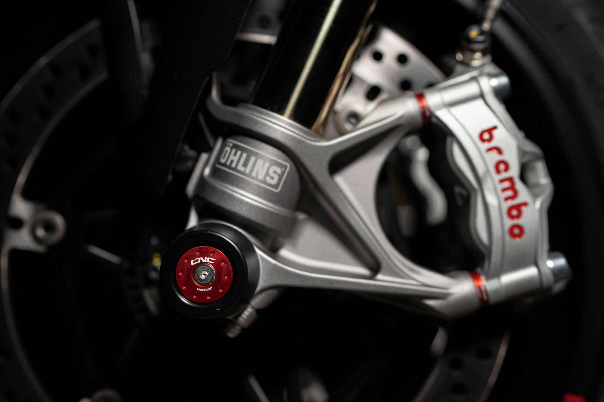 TAMPONE PROTEZIONE RUOTA ANTERIORE CNC RACING DUCATI 848