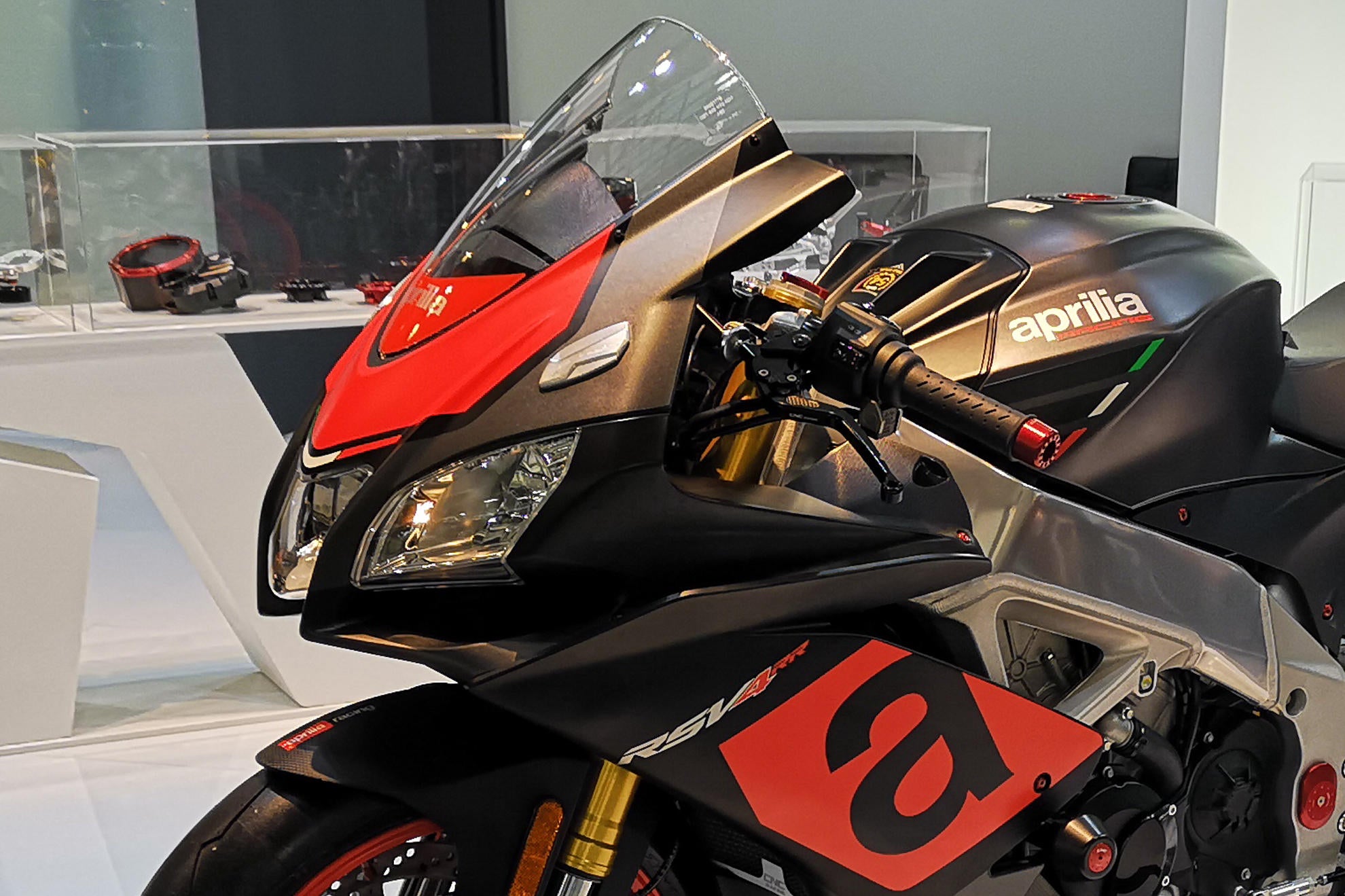 MIRROR BLANK COVERS CNC RACING APRILIA RSV4 RR 2015 - 18