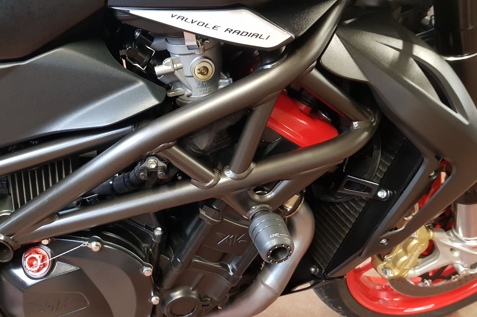 FRAME CRASH PROTECTIONS CNC RACING MV AGUSTA BRUTALE 990 R 2009 - 12