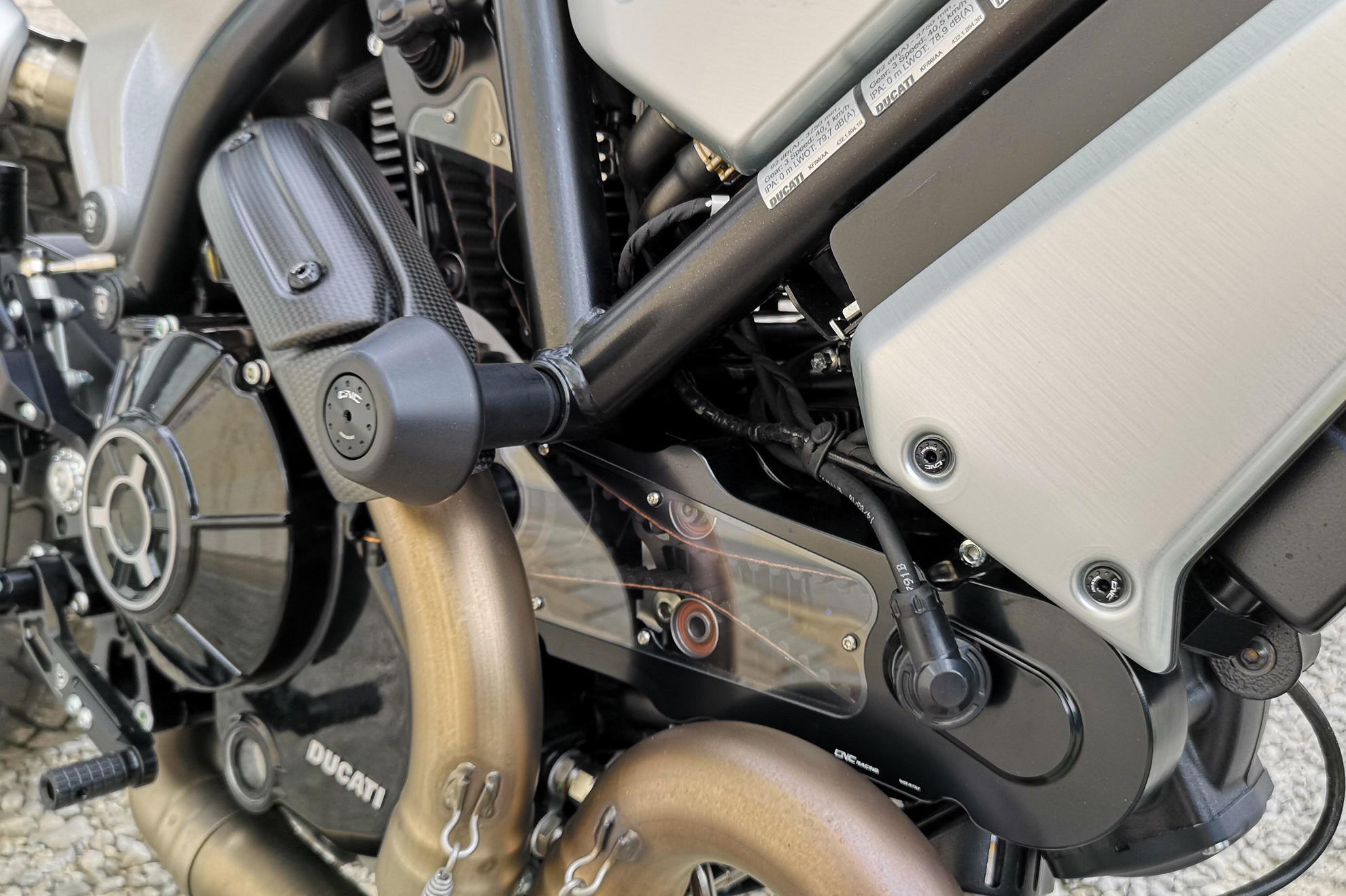 PROTECTION PADS ENGINE/FRAME/FAIRING CNC RACING DUCATI SCRAMBLER 1100 2018 - 19