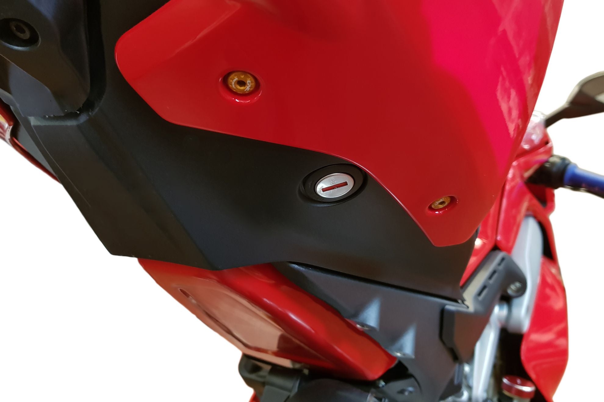 SCREW SET FUEL TANK COVER CNC RACING DUCATI PANIGALE V4 / S / R 