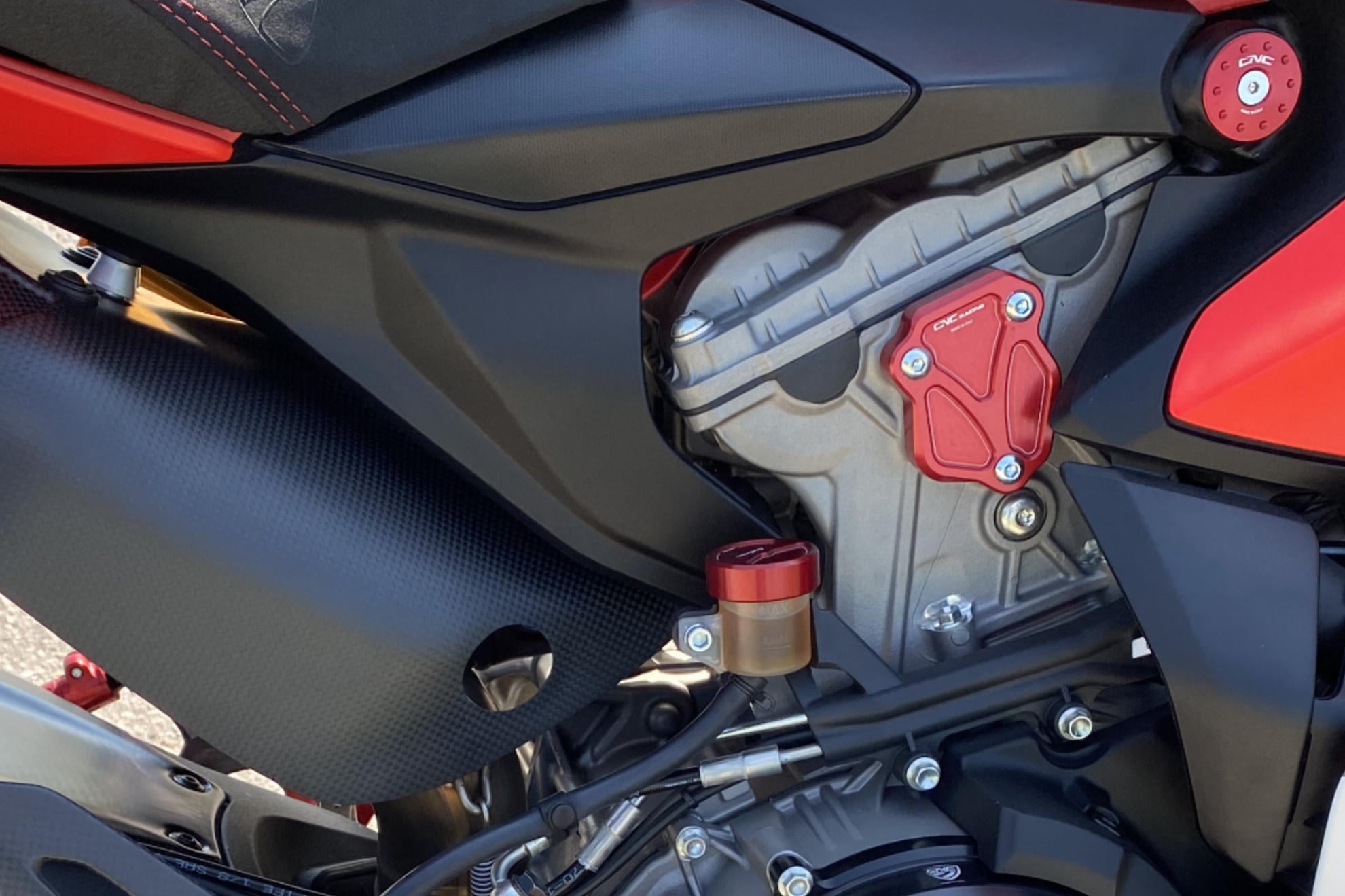 Cams cover CNC RACING DUCATI 1199 PANIGALE / S / R