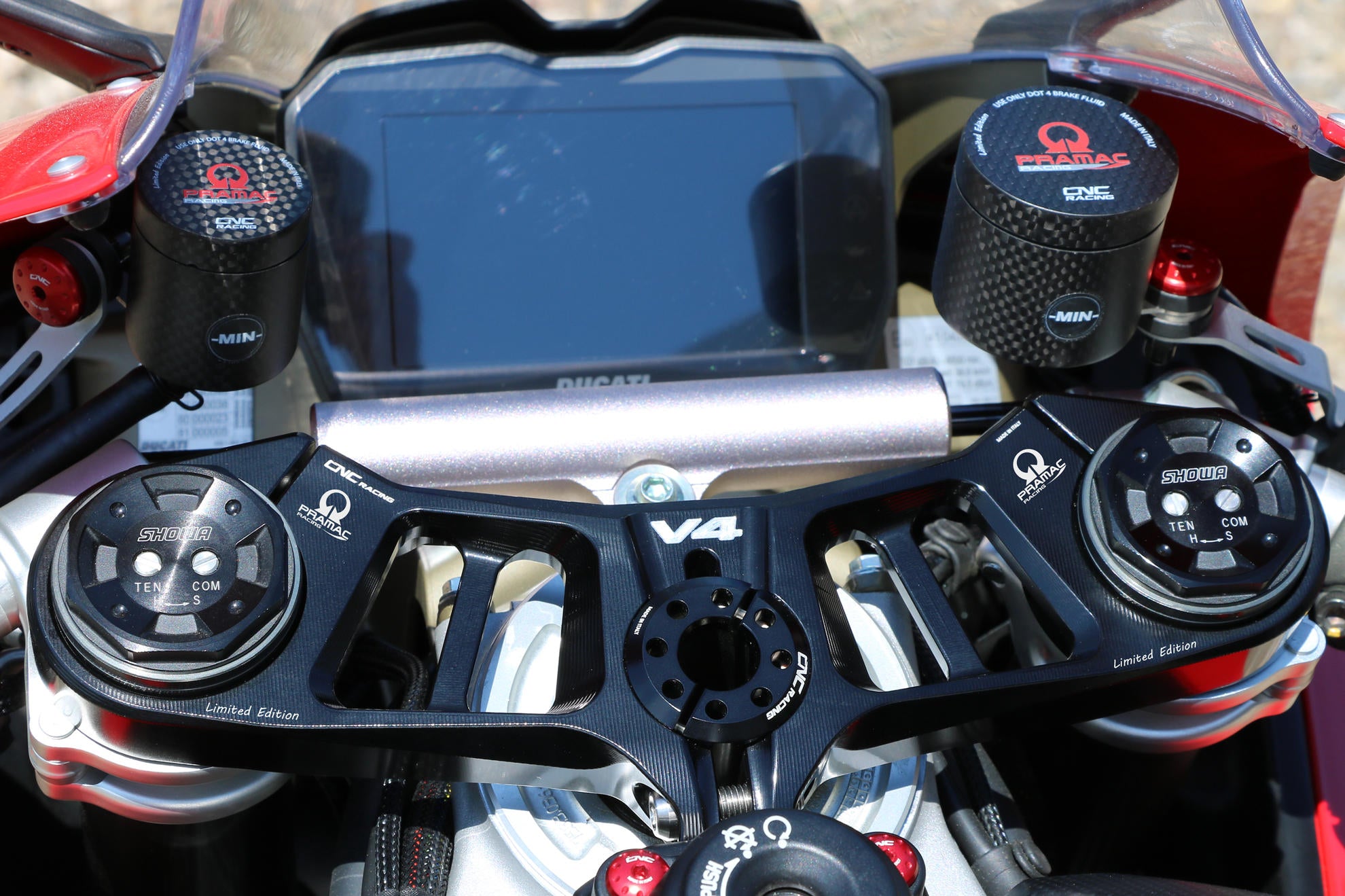 TRIPLE CLAMPS TOP YOKE PRAMAC CNC RACING DUCATI PANIGALE V4 / S / R