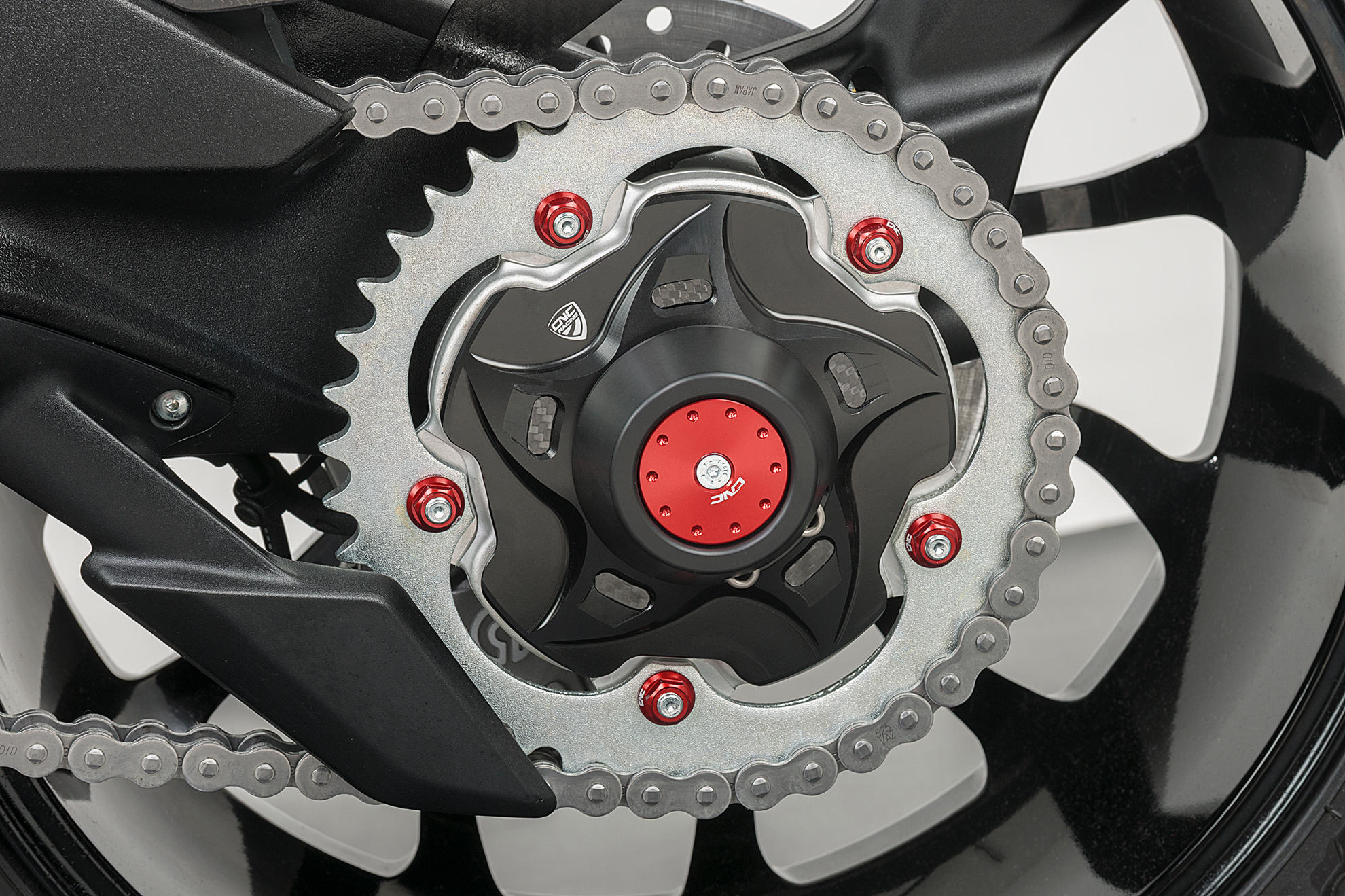 Nuts ring gear M8X1.25 CNC RACING MV AGUSTA BRUTALE 675