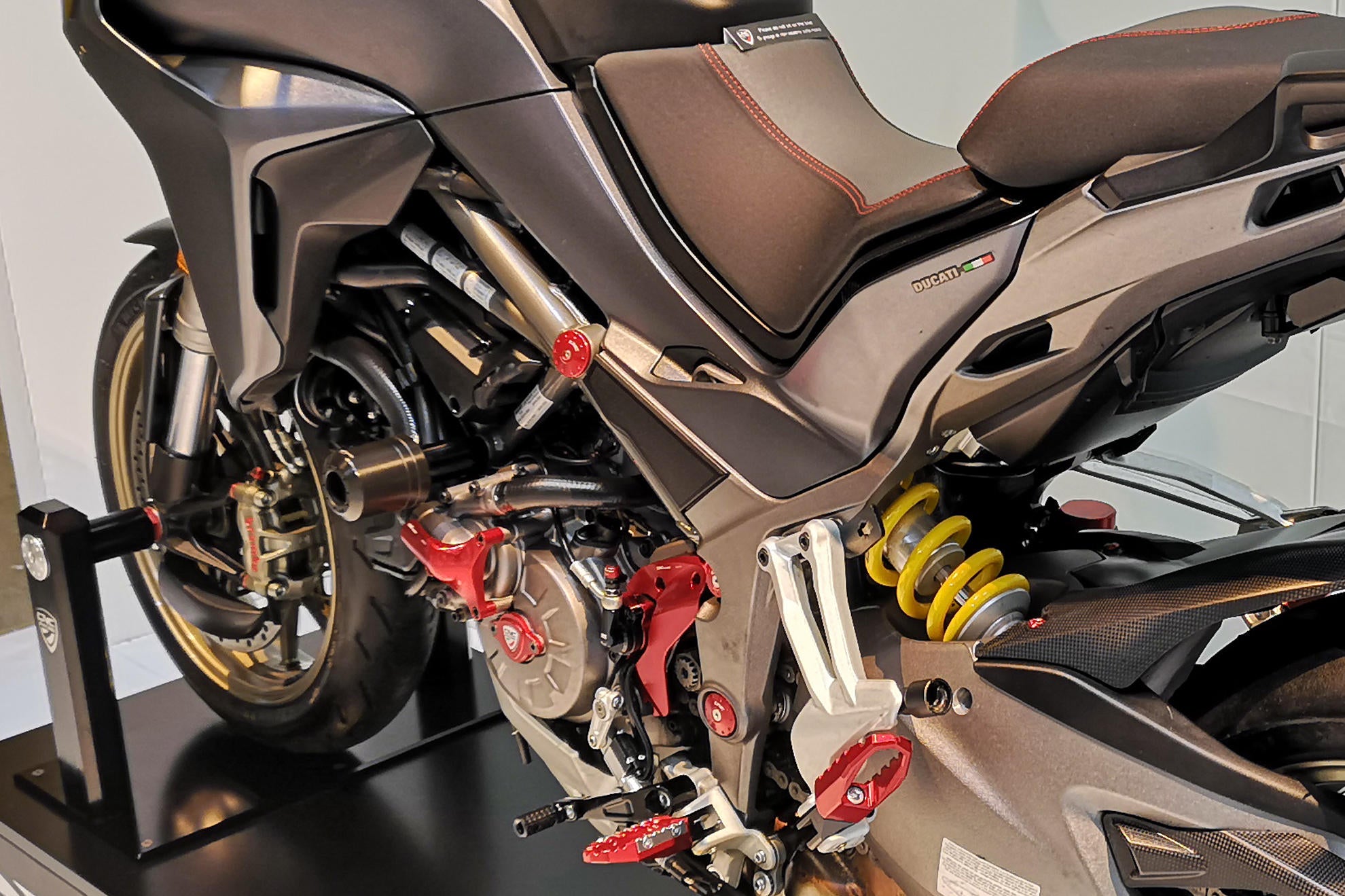 FRAME CRASH PROTECTIONS CNC RACING DUCATI MULTISTRADA 1200 S PIKES PEAK