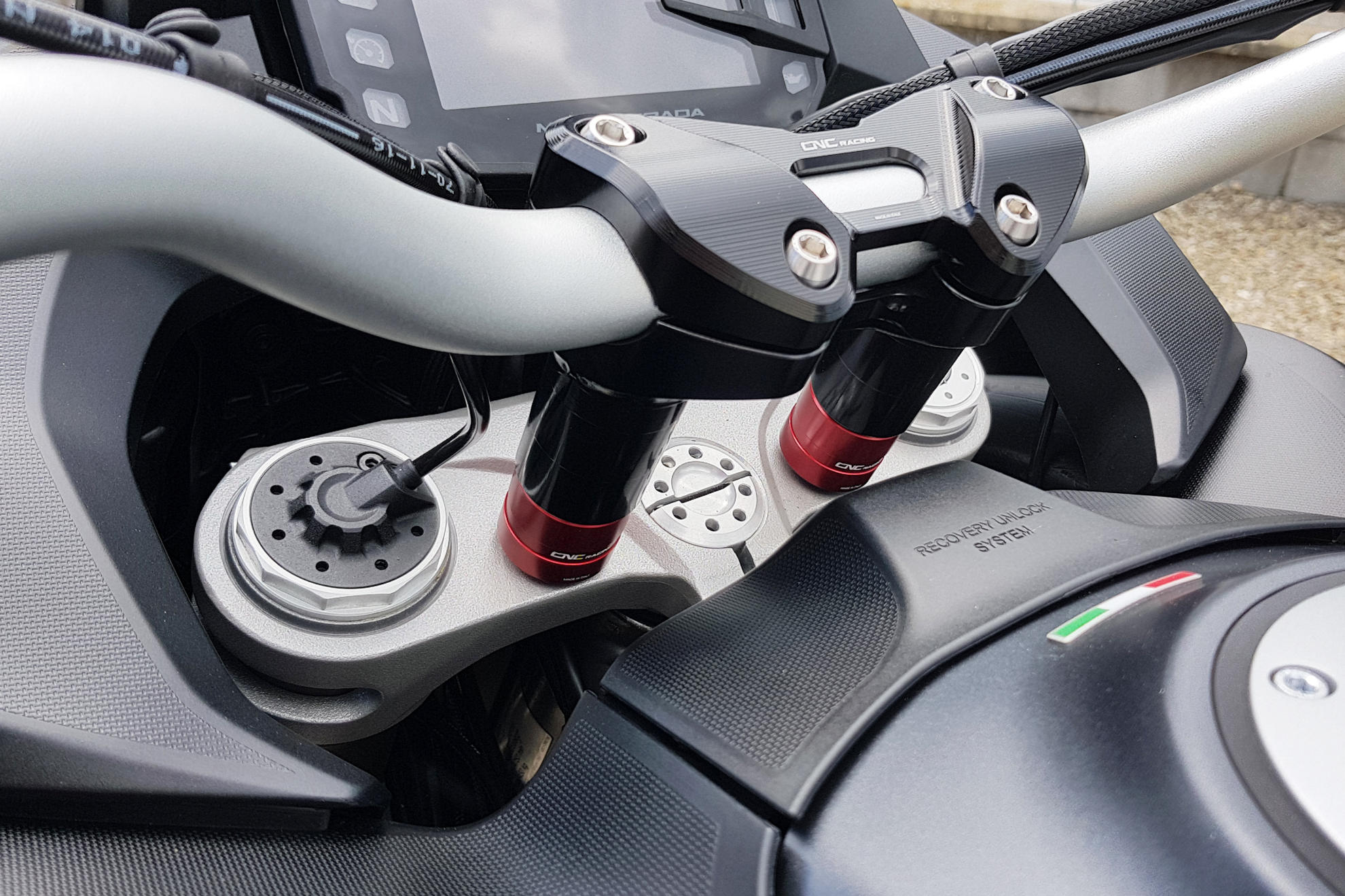BAR ADAPTOR SPACERS H 30MM CNC RACING DUCATI MULTISTRADA 1260 S PIKES PEAK 