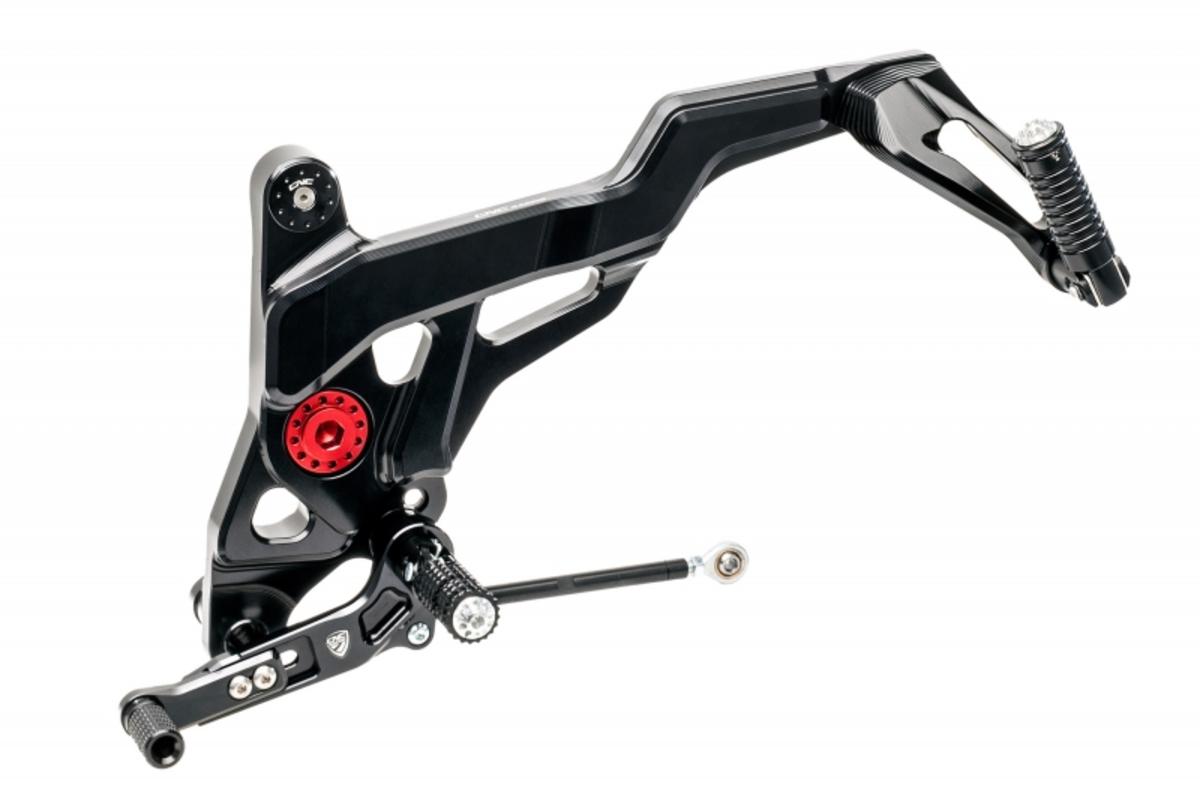 ADJUSTABLE REAR SETS TOURING CNC RACING DUCATI MONSTER 821 2014 - 17