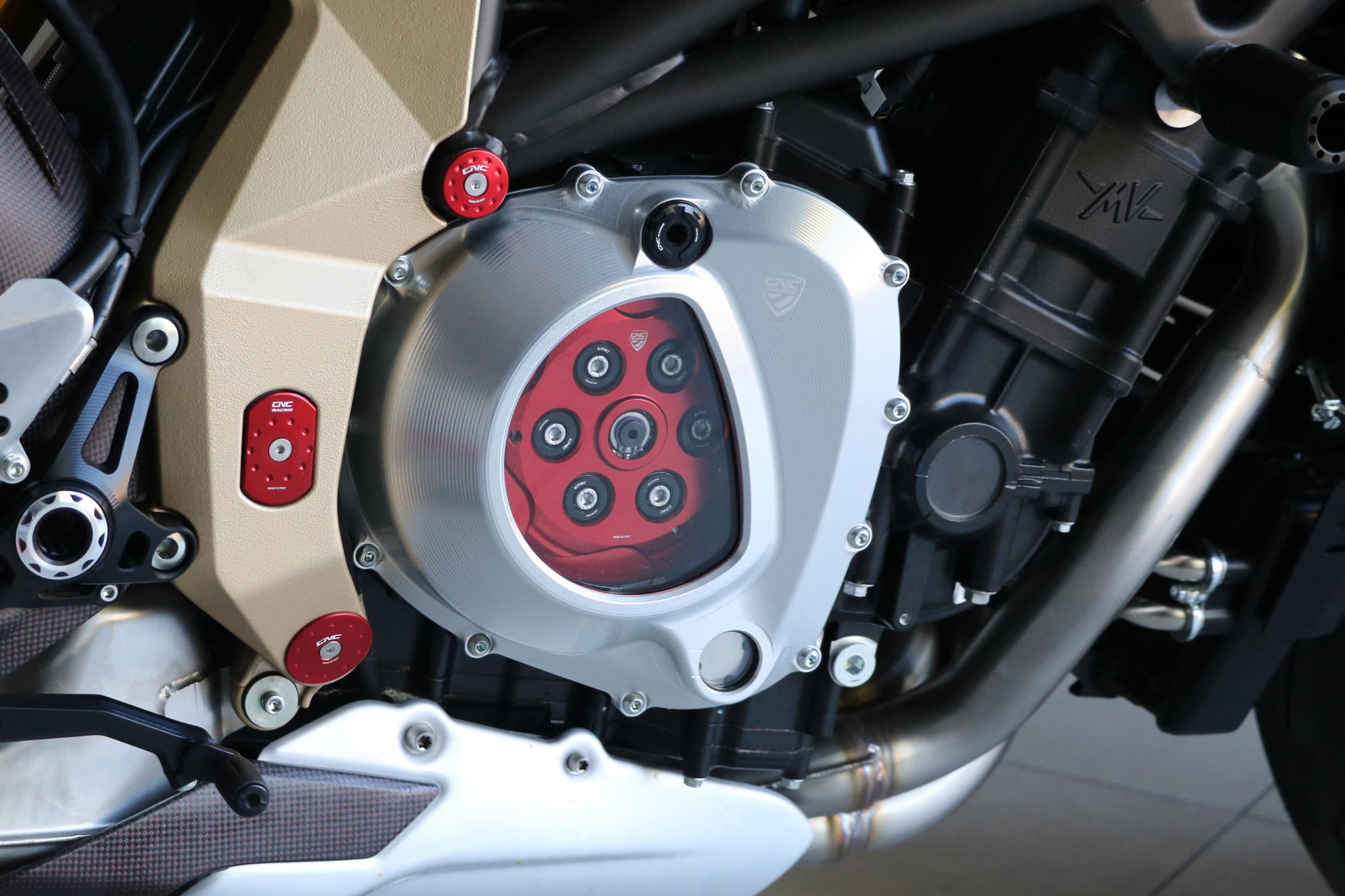 CARTER FRIZIONE TRASPARENTE CNC RACING MV AGUSTA BRUTALE 990 R 2009 - 12
