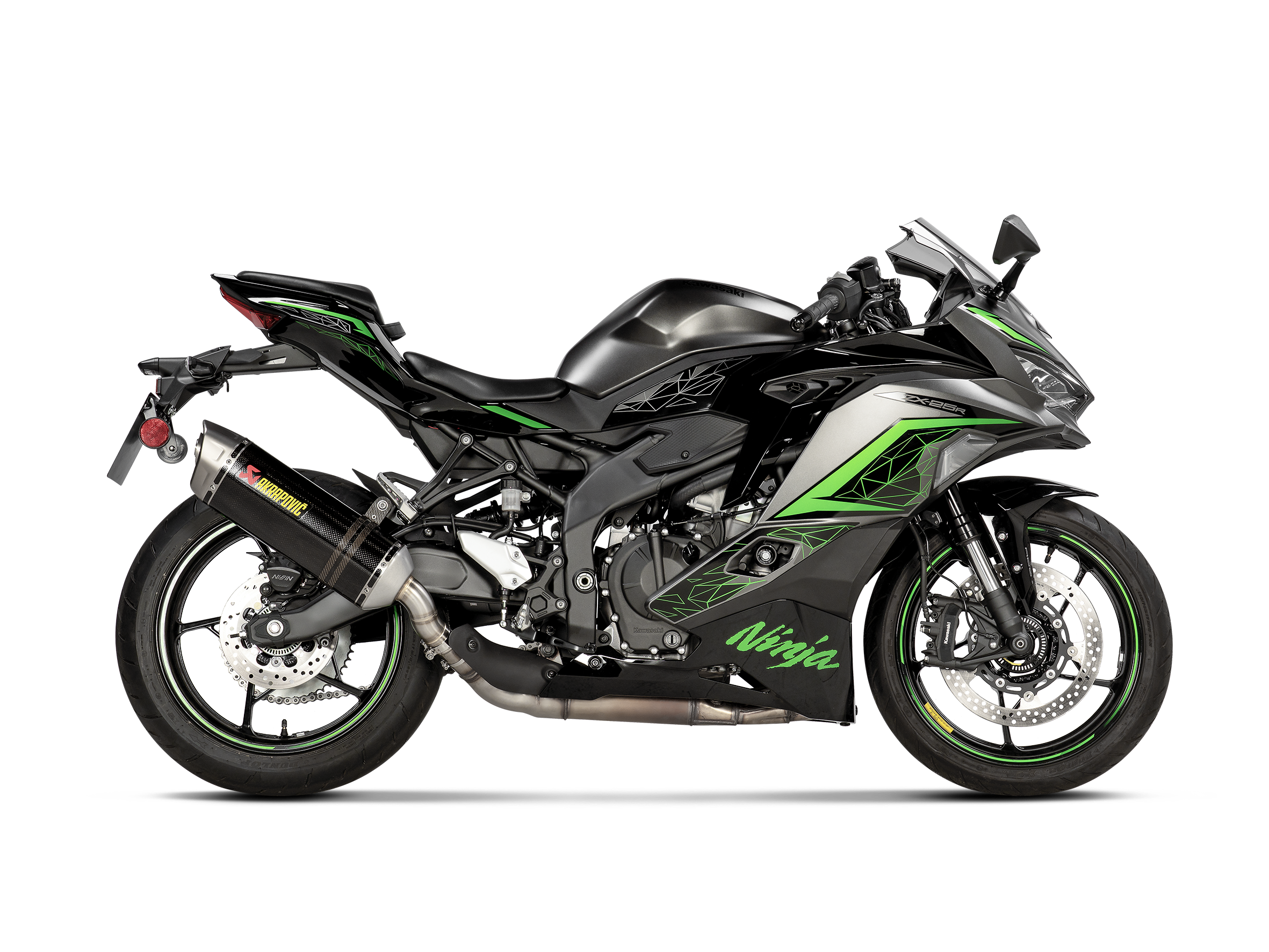 AKRAPOVIC TERMINALE CARBONIO RACING KAWASAKI NINJA ZX 25R 2023-26 - AKRAPOVIC immagine 2